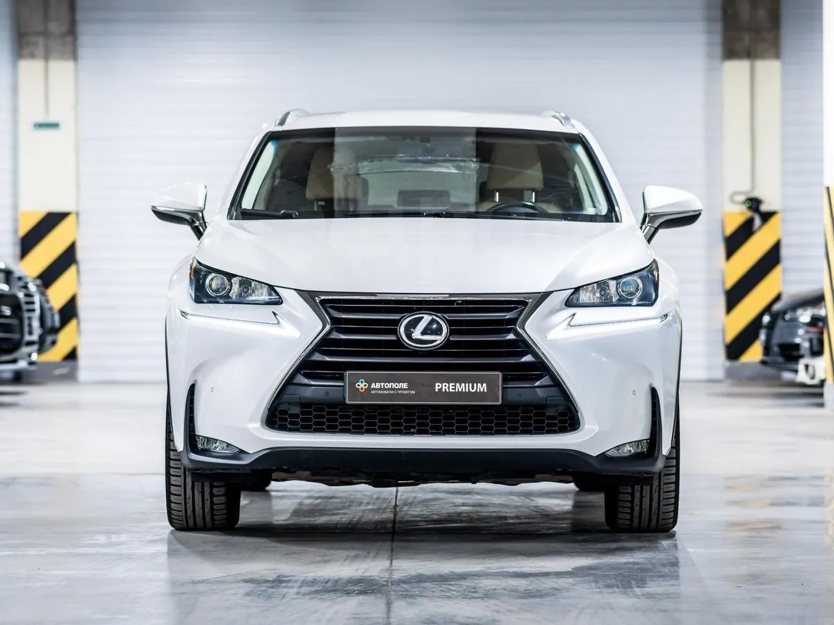 Lexus NX200 Image 3